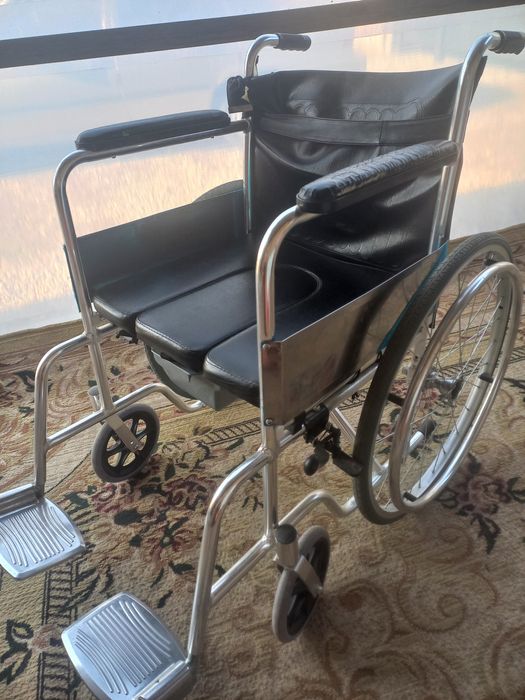 Инвалидной коляска