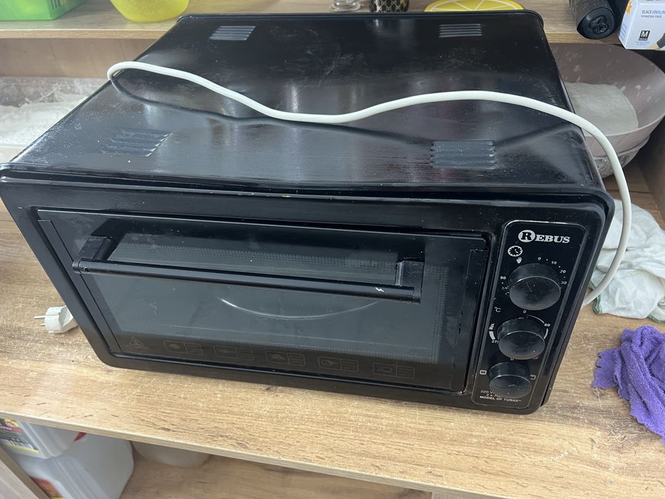 Печь духовая продам