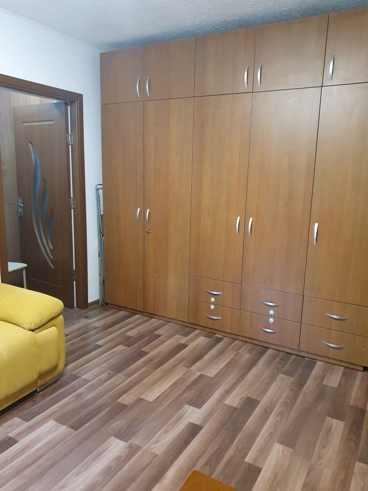 Proprietar vând ap zona Sp Judetean, exclus colaborare cu agenții imob