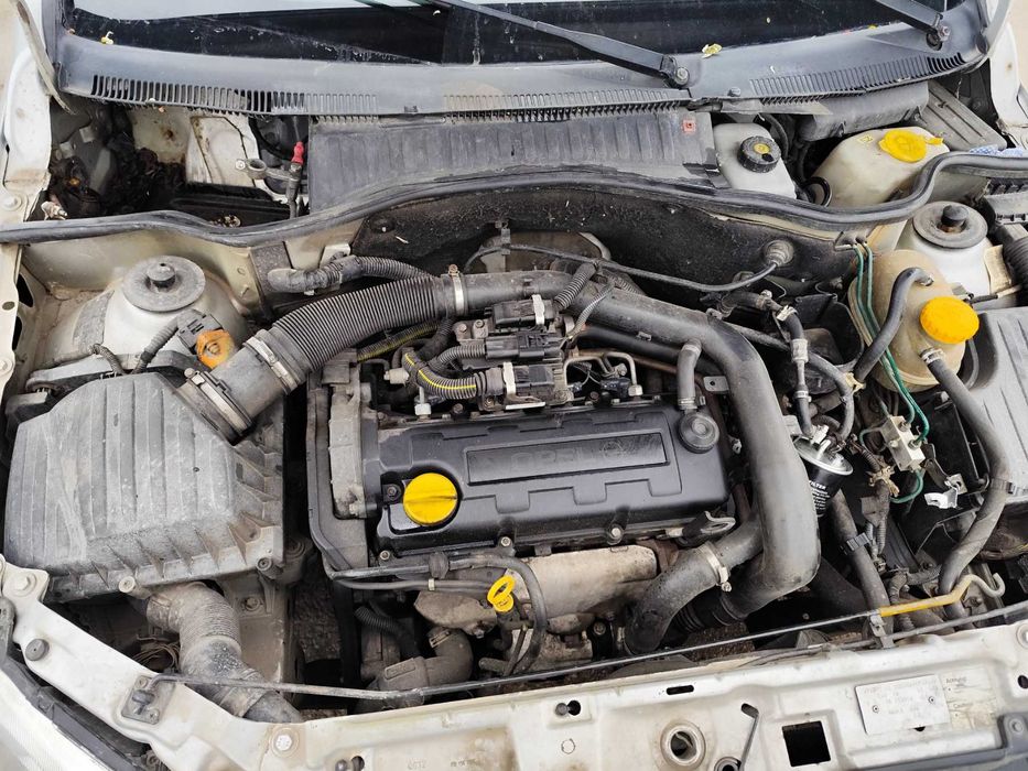 Opel Corsa С -1.7DTI - 65к.с - 2002г. на части