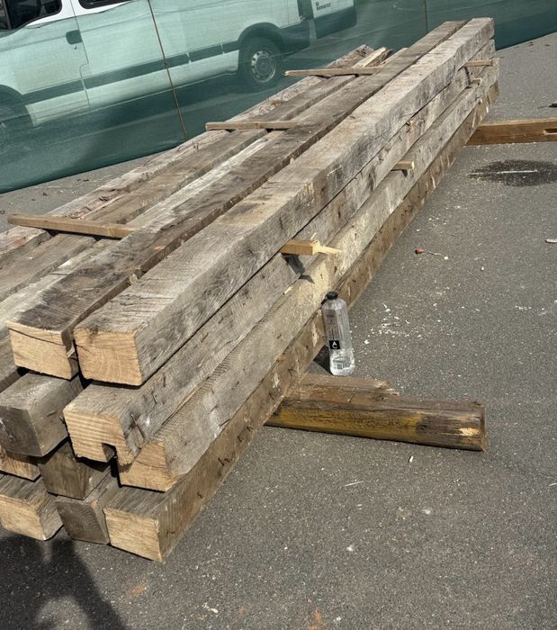 Grinzi de strejar vechi