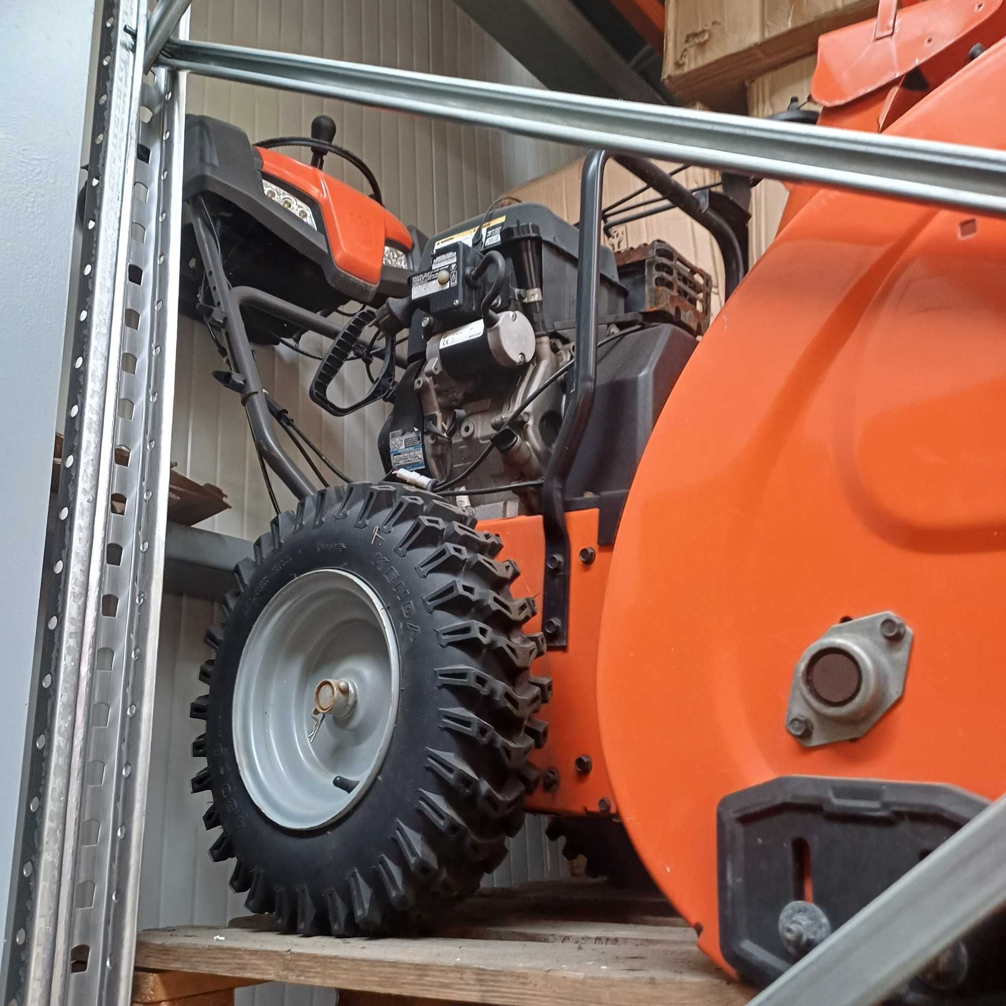 Снегорин Husqvarna ST 230
