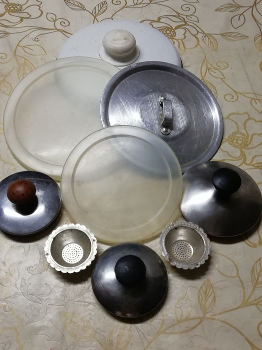 Продам крышки для кастрюль, для чайников,контейнеров,казан3л