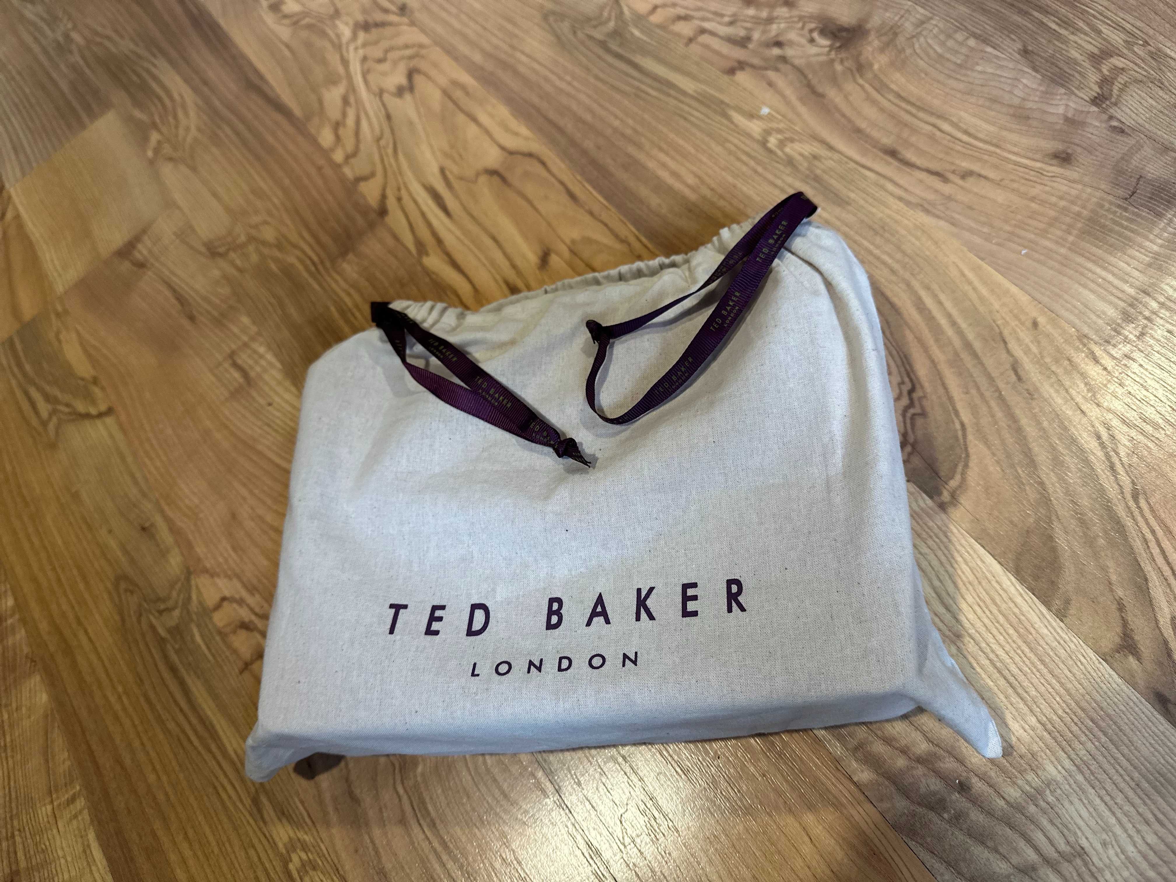 Ted Baker London  Дамска чанта от естествена кожа