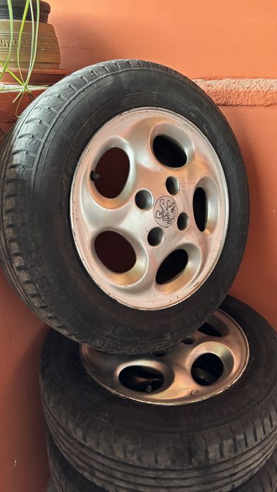 Джанти 14 цола за Пежо + летни/зимни гуми