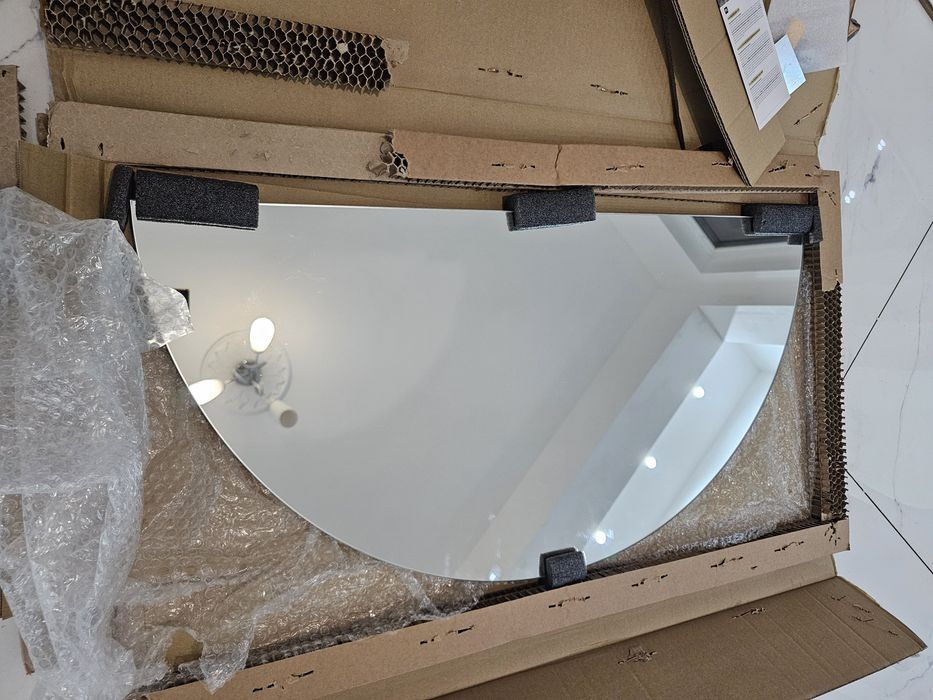 Огледало полумесец 45 х 90см