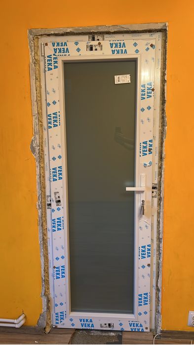 Vand 4 bucati, usa Termopan - Veka - Interior Geam / Pret x Bucata