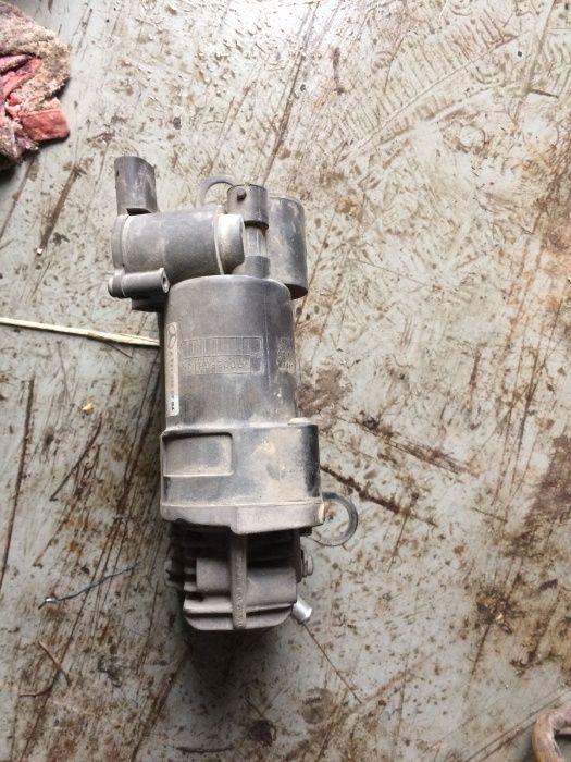 Продам бу компрессор оригинал Mersedess S-class W221