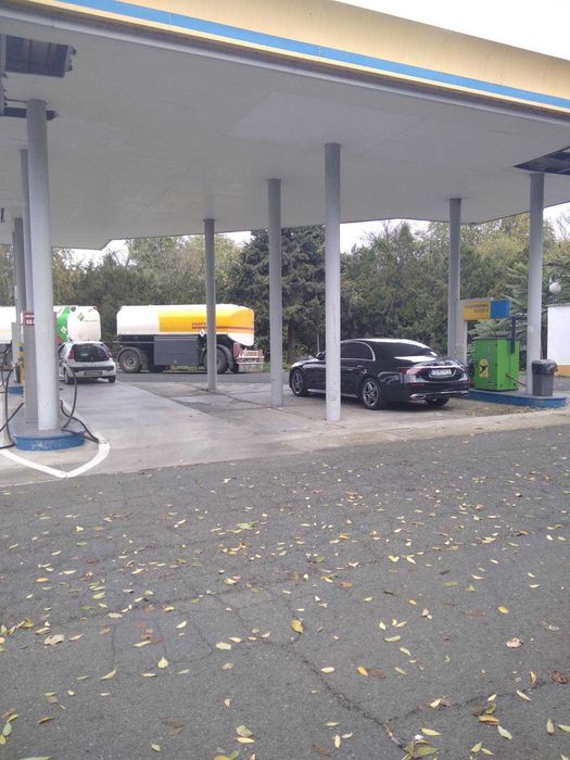 Метална конструкция " Навес- Козирка ''