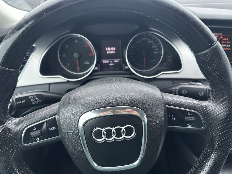 Audi A 5 automat 2010