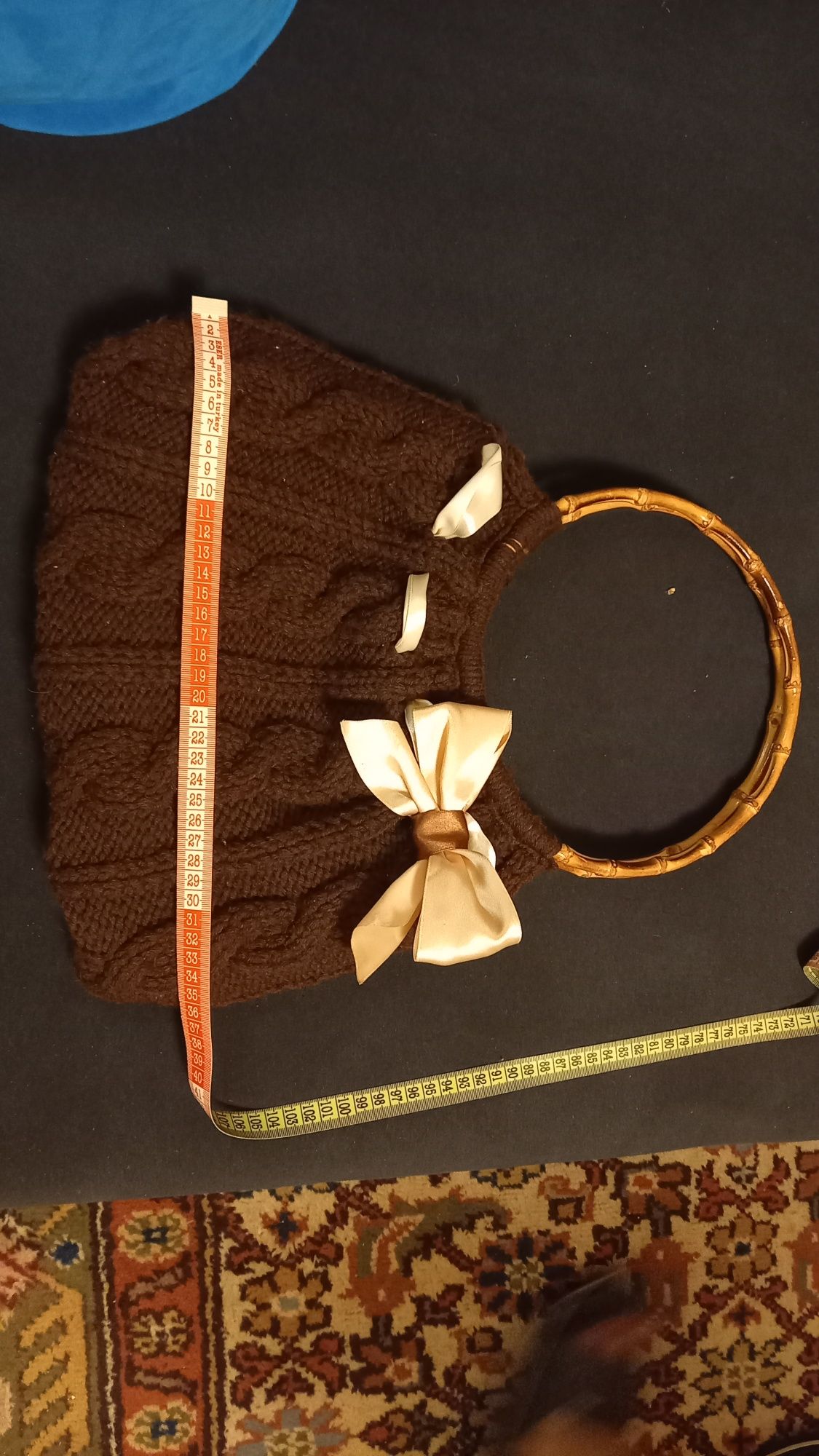 Geanta tricotata cu panglica