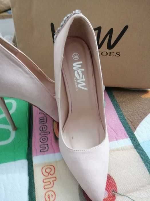 Sandale , pantofi crem bej