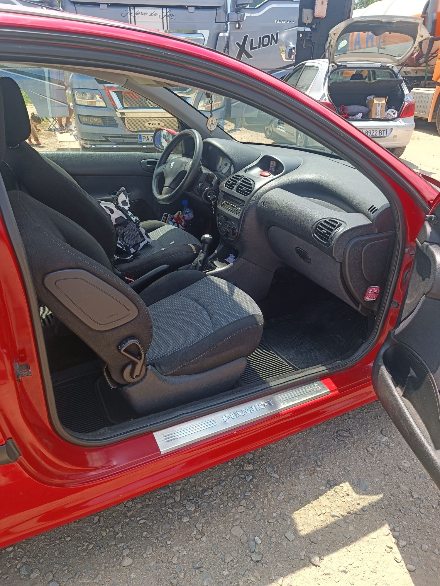 PEUGEOT 206 - 1.1 , 60 k.с