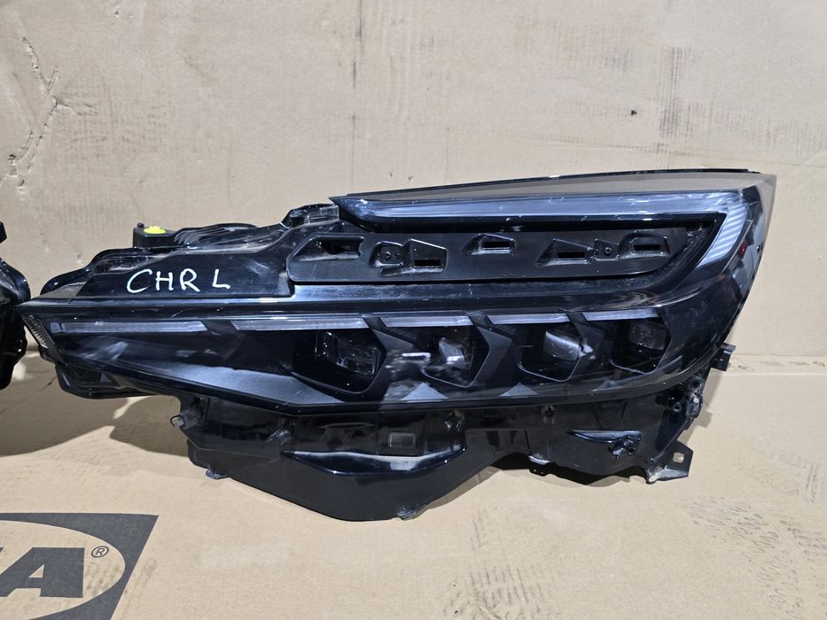 Far stinga dreapta complet toyota chr II 2025 full led