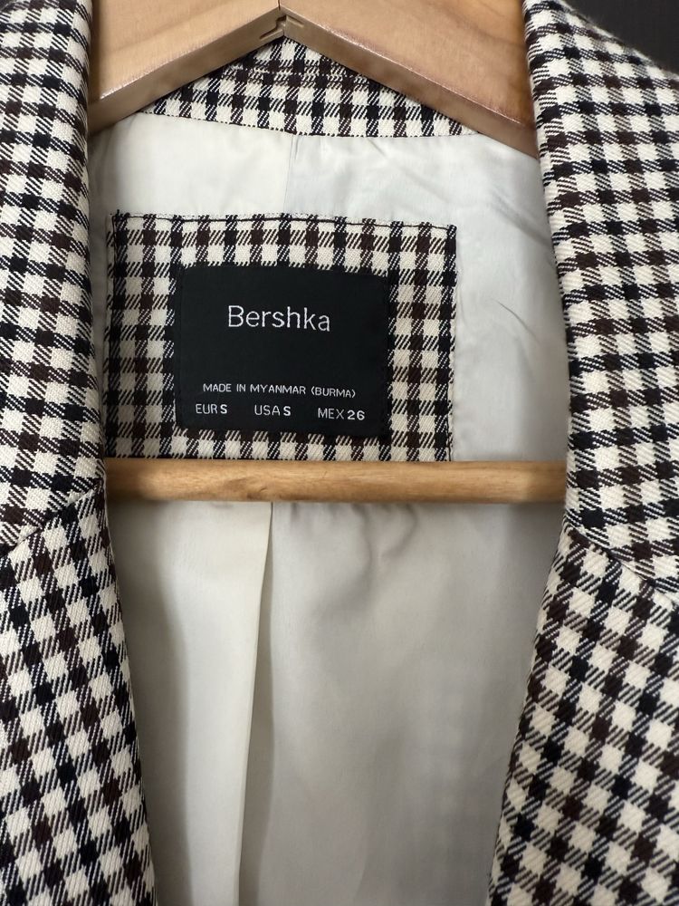 Сако Bershka -S размер
