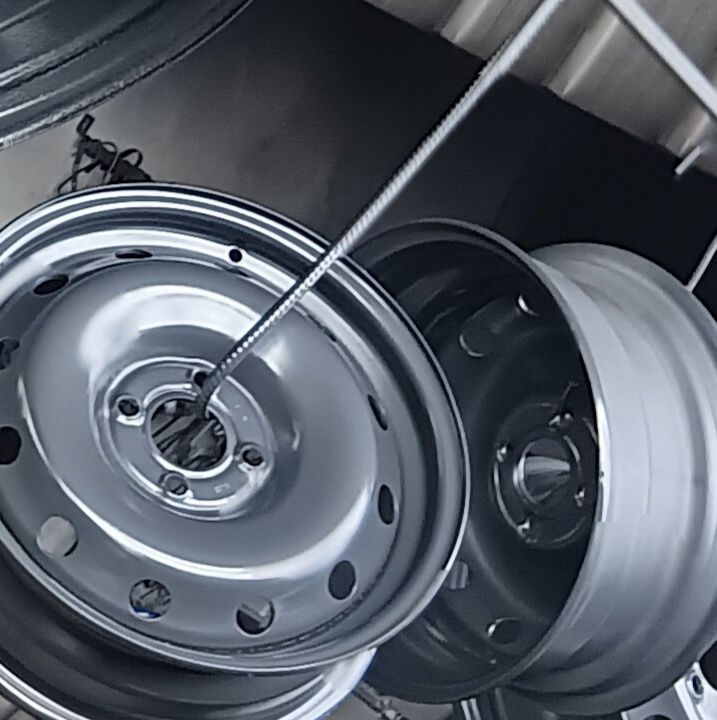 Servicii de vopsit electrostatic