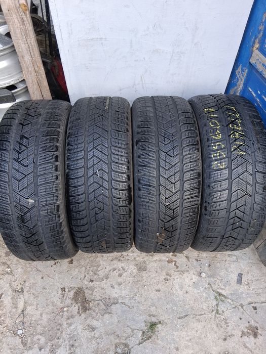 235 60 17 PIRELLI SCORPION 4броя зимни