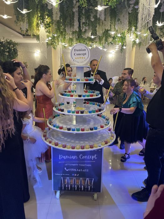 Gelato,donuts & lemonade bar, tort de shoturi si dj