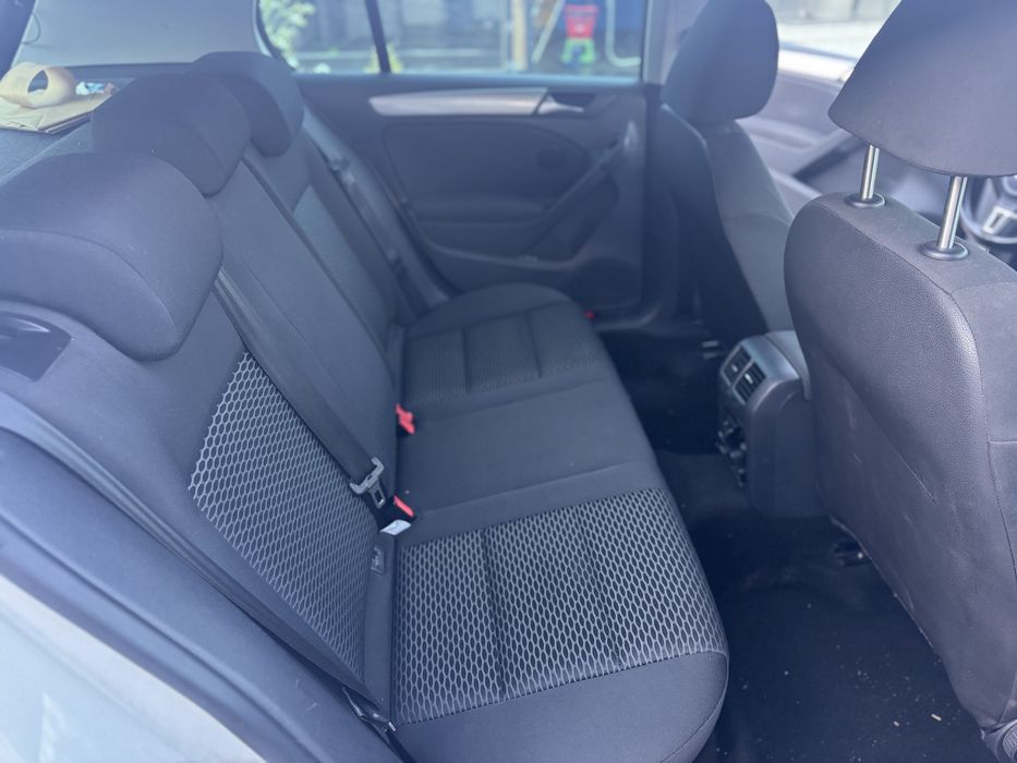 Volkswagen Golf VI