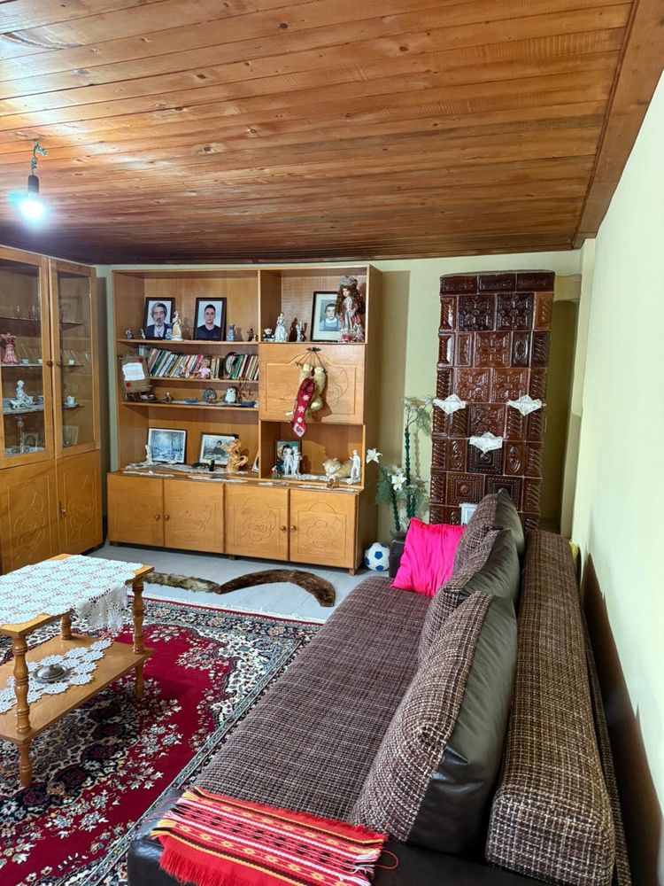 Casa comuna Dragoesti Valcea