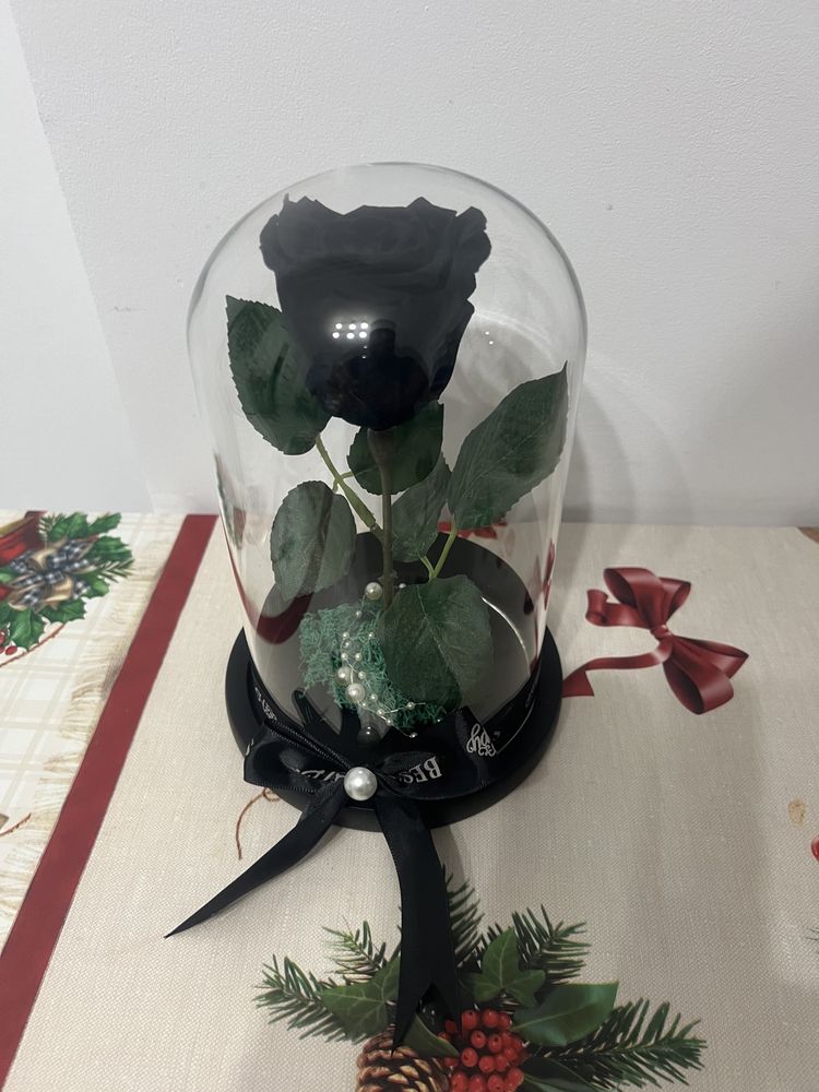 Cupola cu trandafir criogenat negru