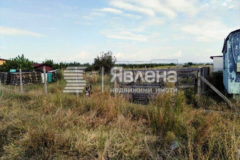 Продажба на парцел до с. Първенец