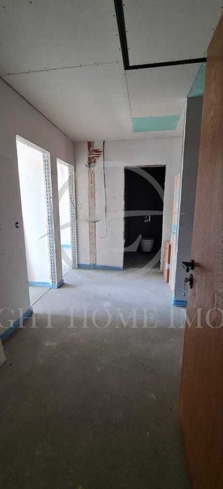 Продава се Четиристаен апартамент в Пловдив, Христо Смирненски - 178 кв.м за 1720 €/кв.м - Снимка #7