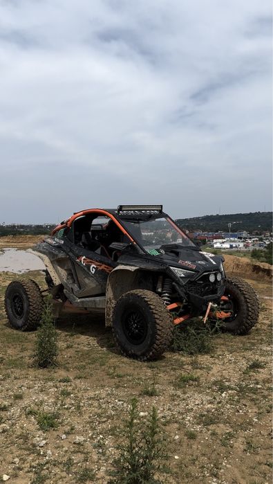 Polaris RZR Pro R ultimate Launch Edition 2000cc 225cai, nu maverick