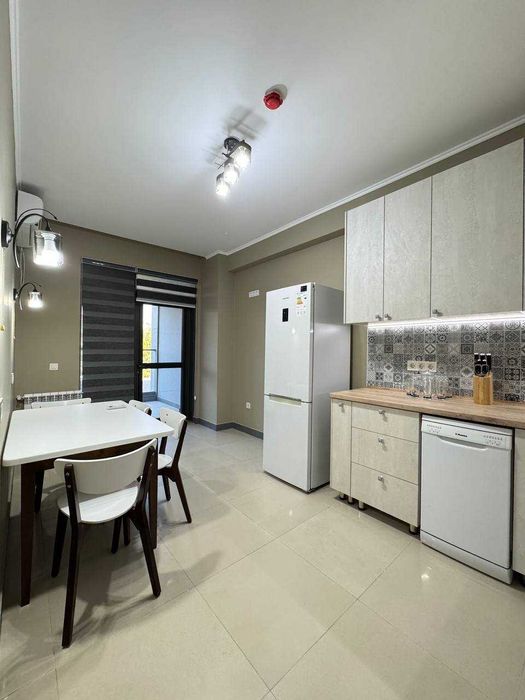 Центре Аренда квартиры Ж/К Акай сити 2 ком 1400уе