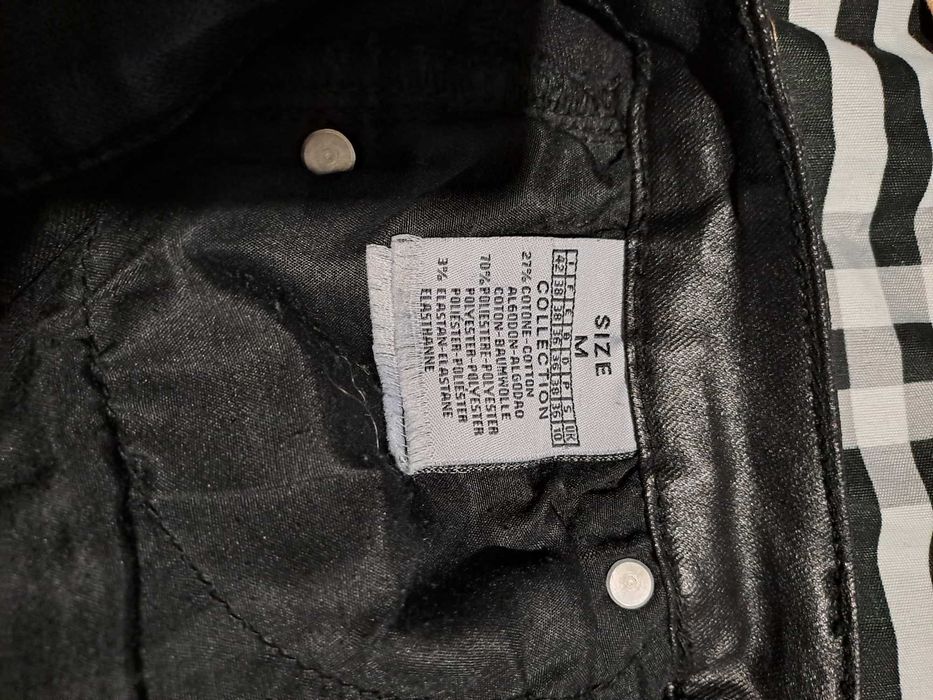 Дамски панталон от промазан плат