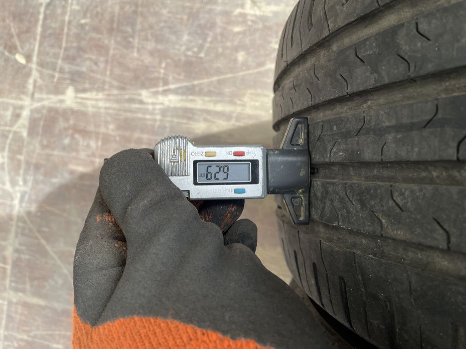 Anv vara 215/45/17 Bridgestone/Continental