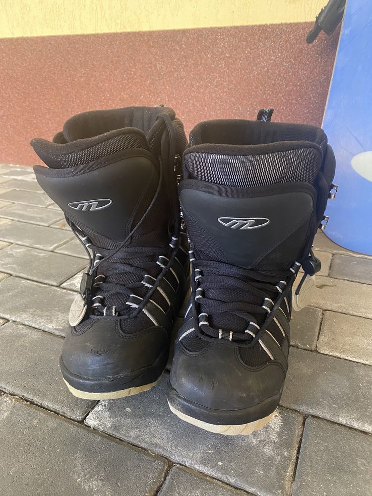 Placa snowboard 150 + legaturi + boots marime 38
