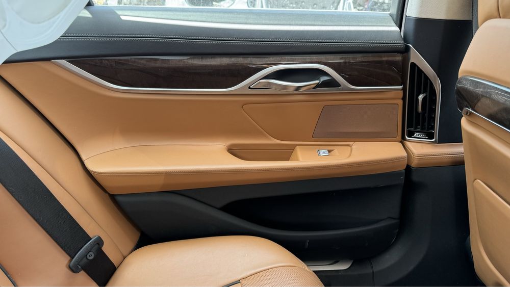 BMW G11 Кожен Салон