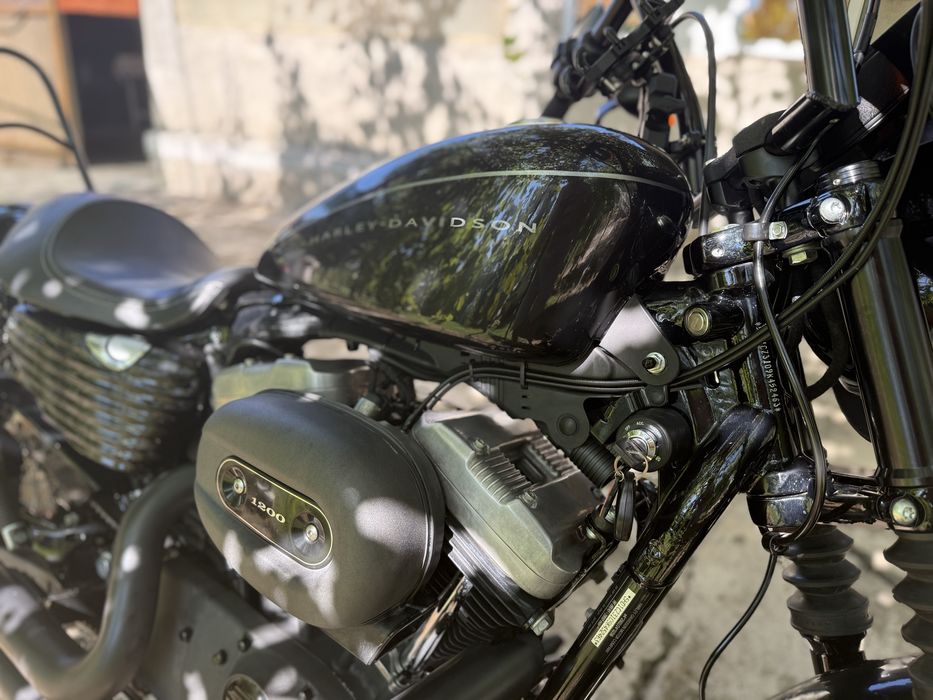 Harley Davidson Nightster/Sportster 1200 3500 km reali.