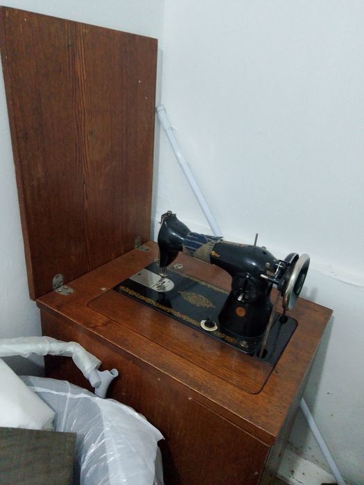 Швейная машина за 30тыс