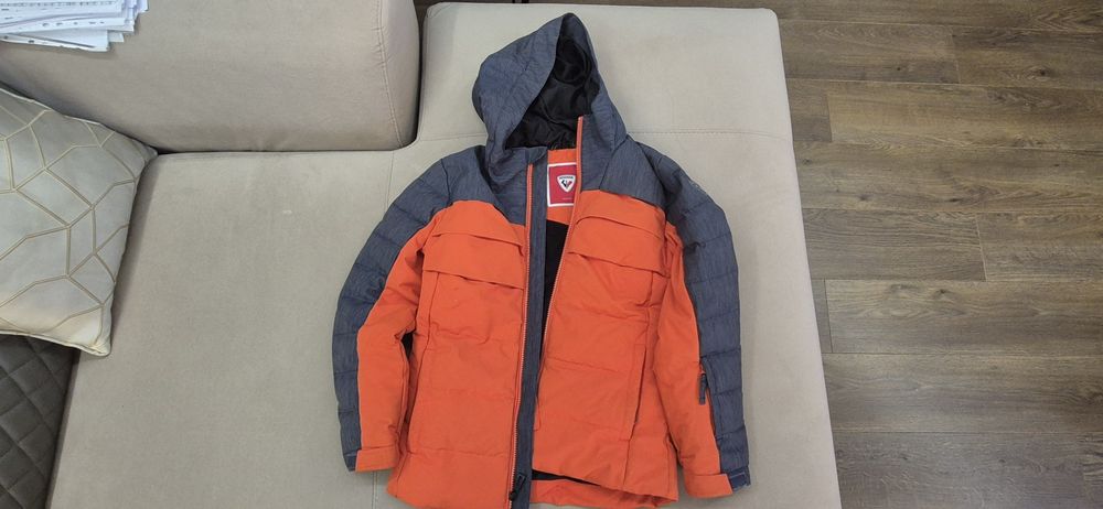 зимно ски яке Rossignol
Състоянието е изключително запазено б