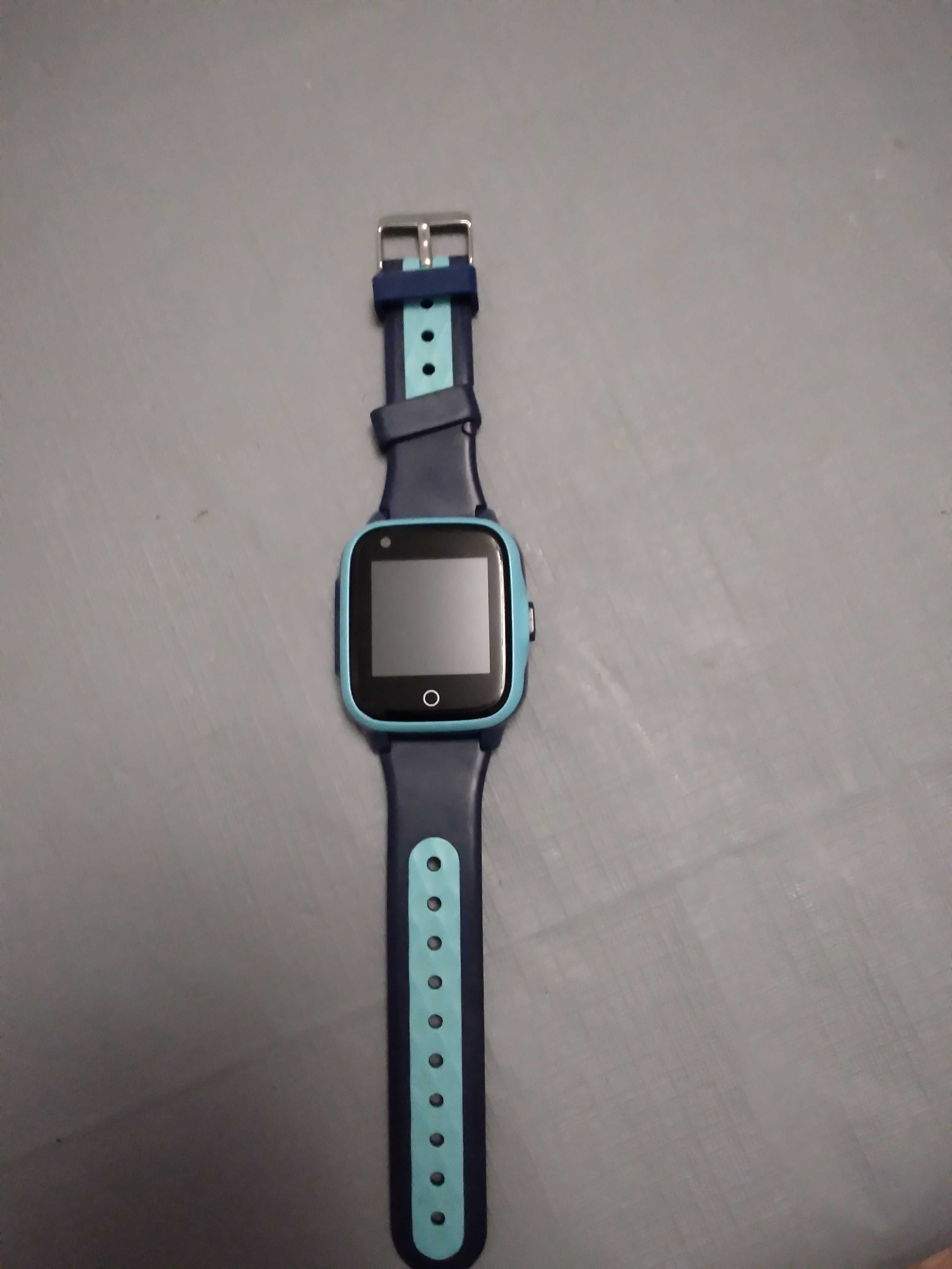 Smartwatch pentru piese- defect + incarcator magnetic