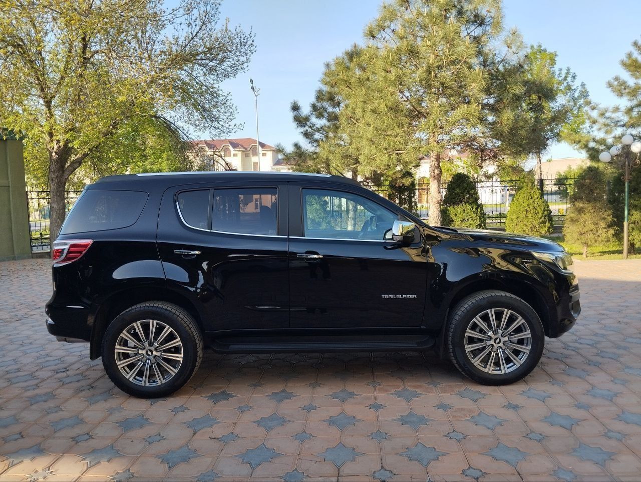 СРОЧНО R20 LEXUS Prado diska Trailblazer da turgan edi