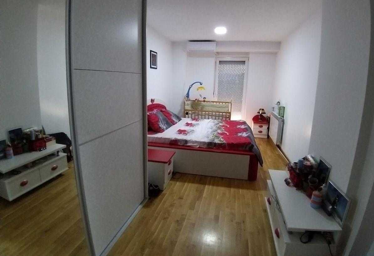 Дава се под наем Двустаен апартамент в Бургас, Лазур - 54 кв.м за 204 € - Снимка #6