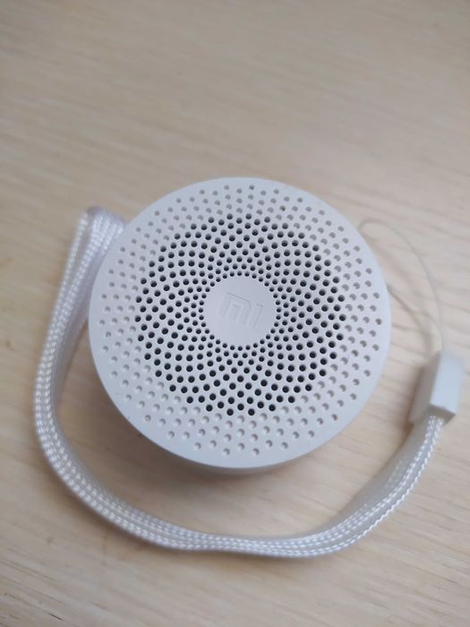 Тонколона Xiaomi 2W