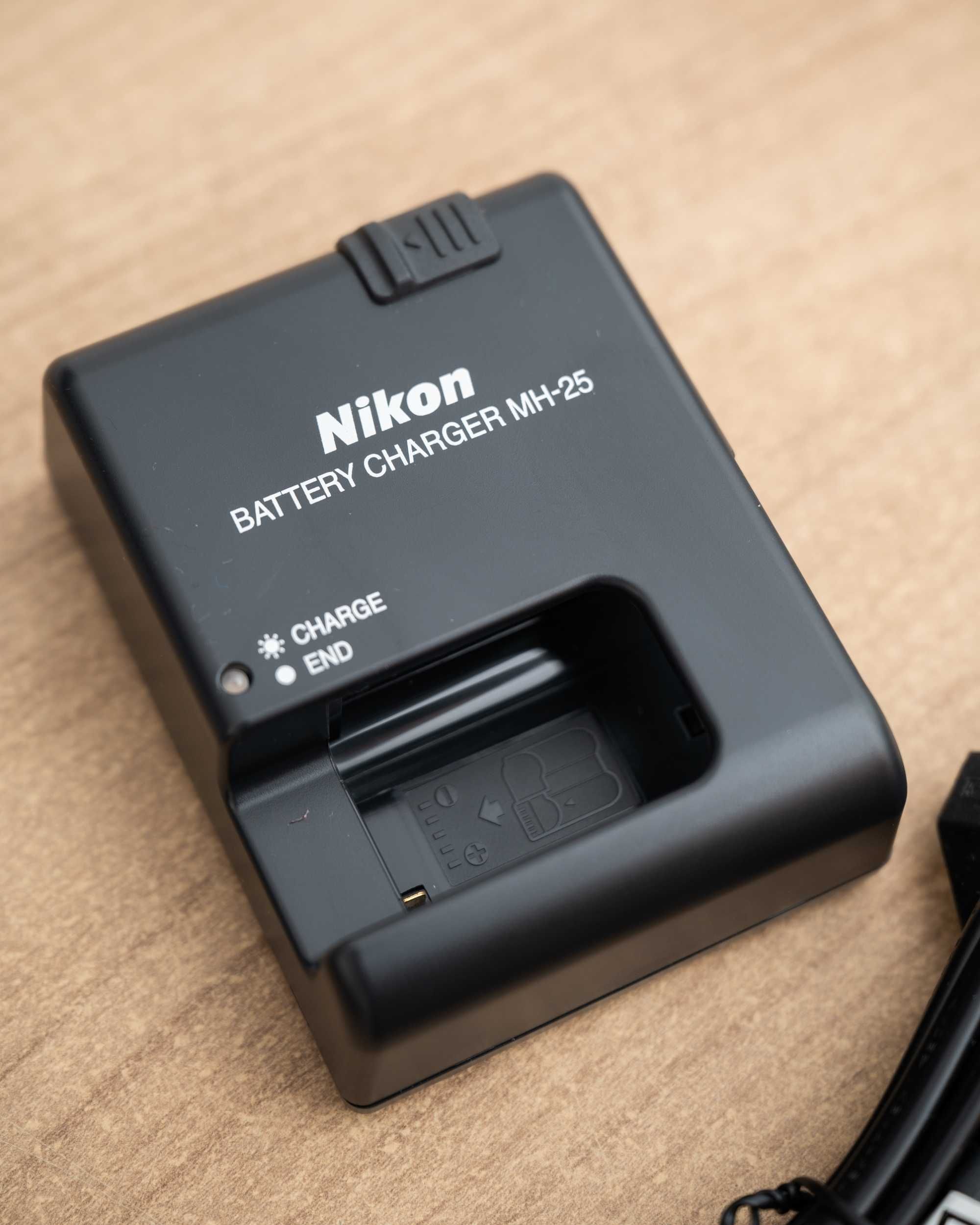 Nikon Battery Charger MH-25