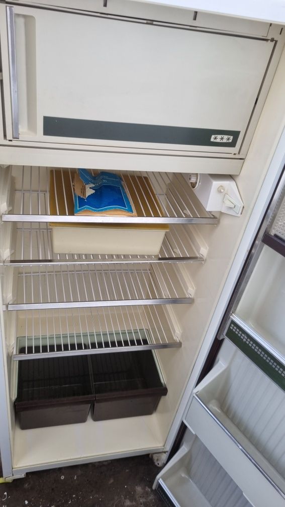Срочно продаю холодильник Минск 16