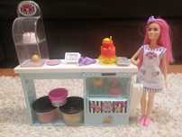 Cofetarie Barbie cu papusa inclusa