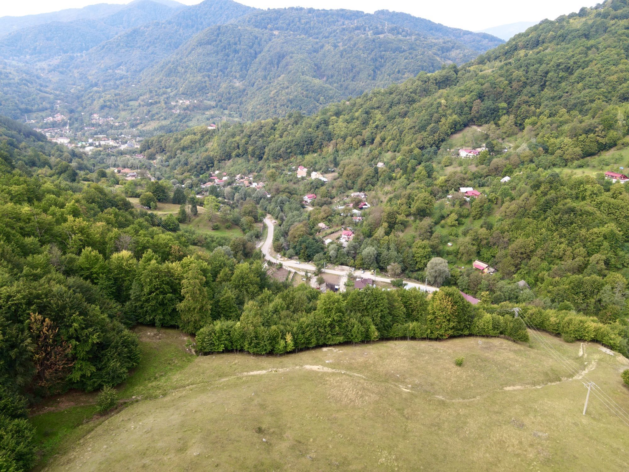 Teren intravilan in zona turistica Siriu (Cașoca), Buzău