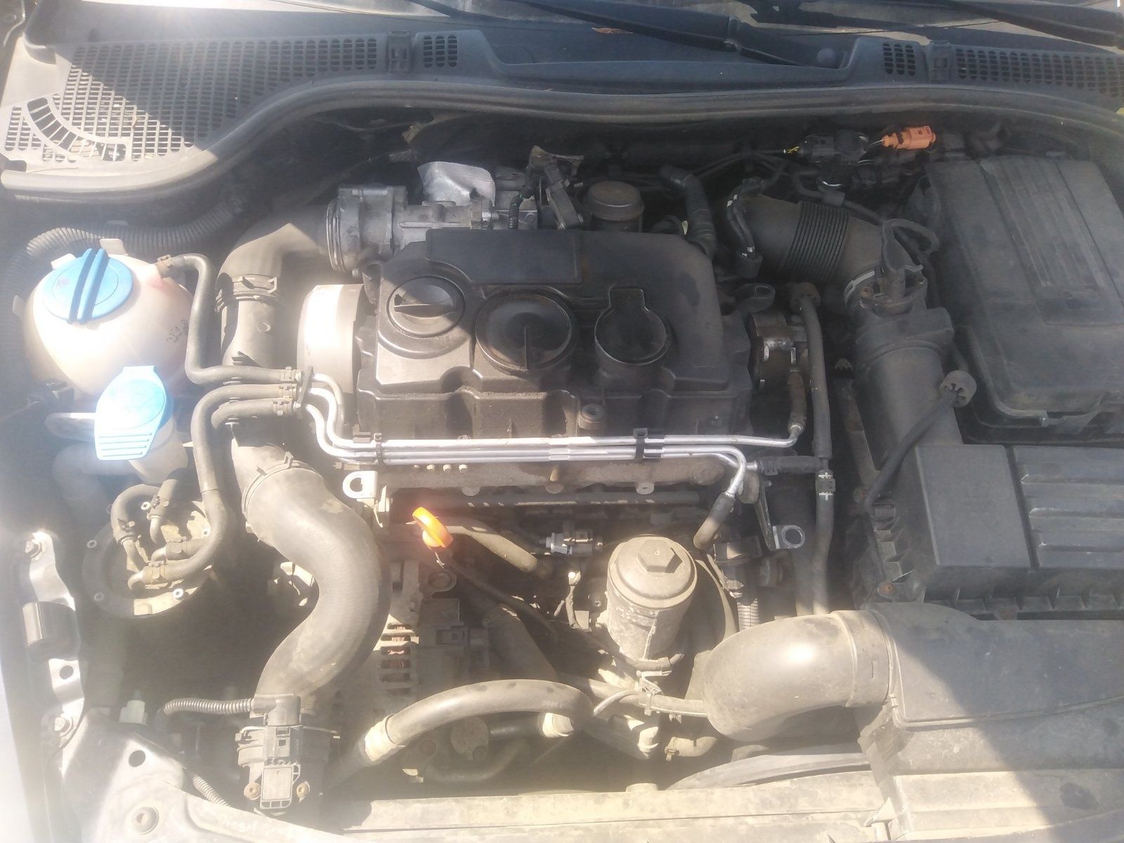 VW Golf + 1.9 105кс. Мотор BLS