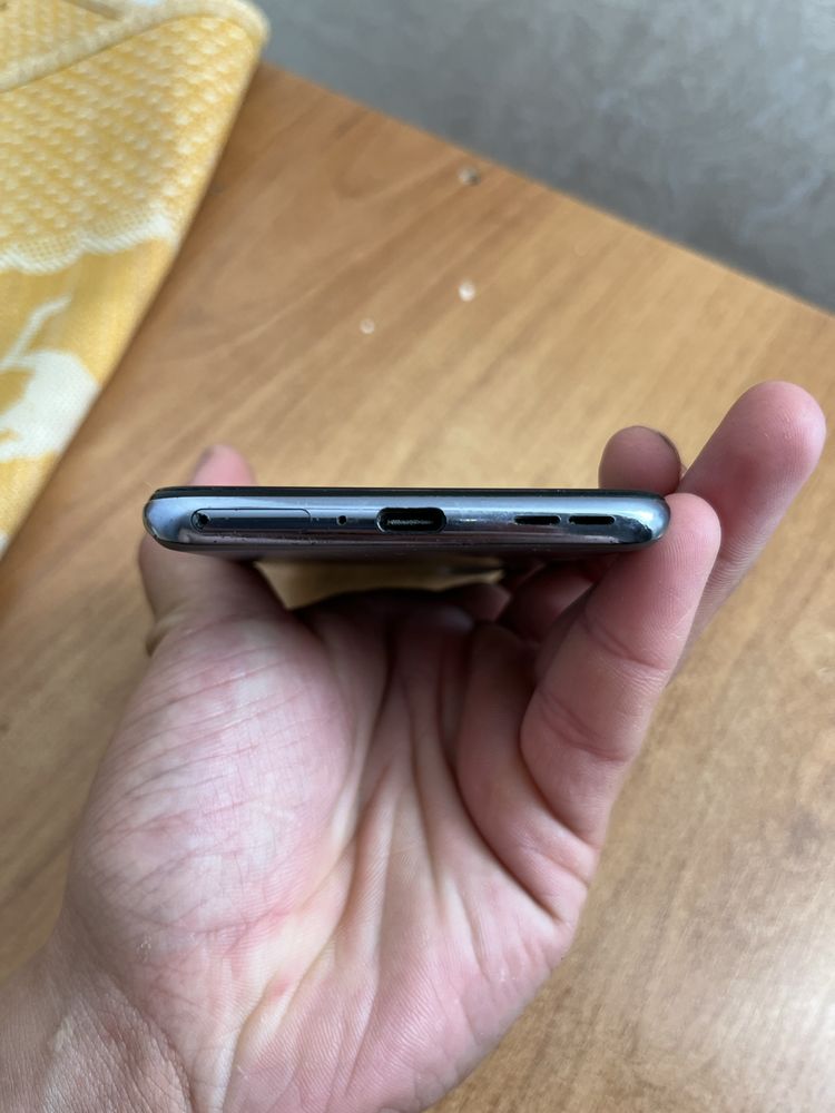 Продам  СРОЧНО OnePlus nord 2