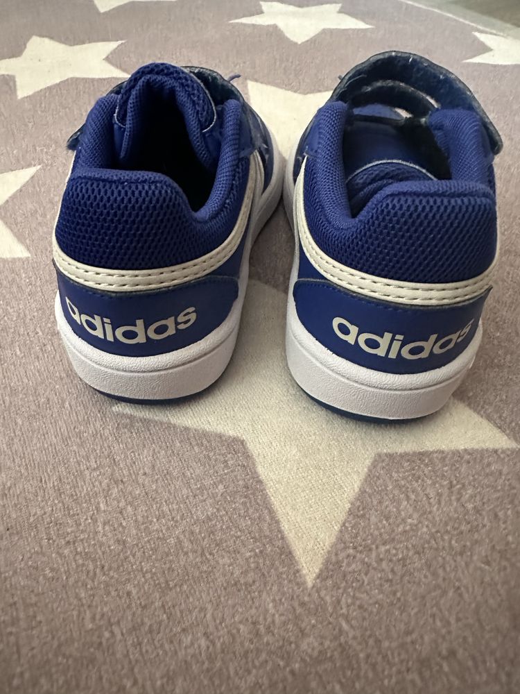 Маратонки Adidas