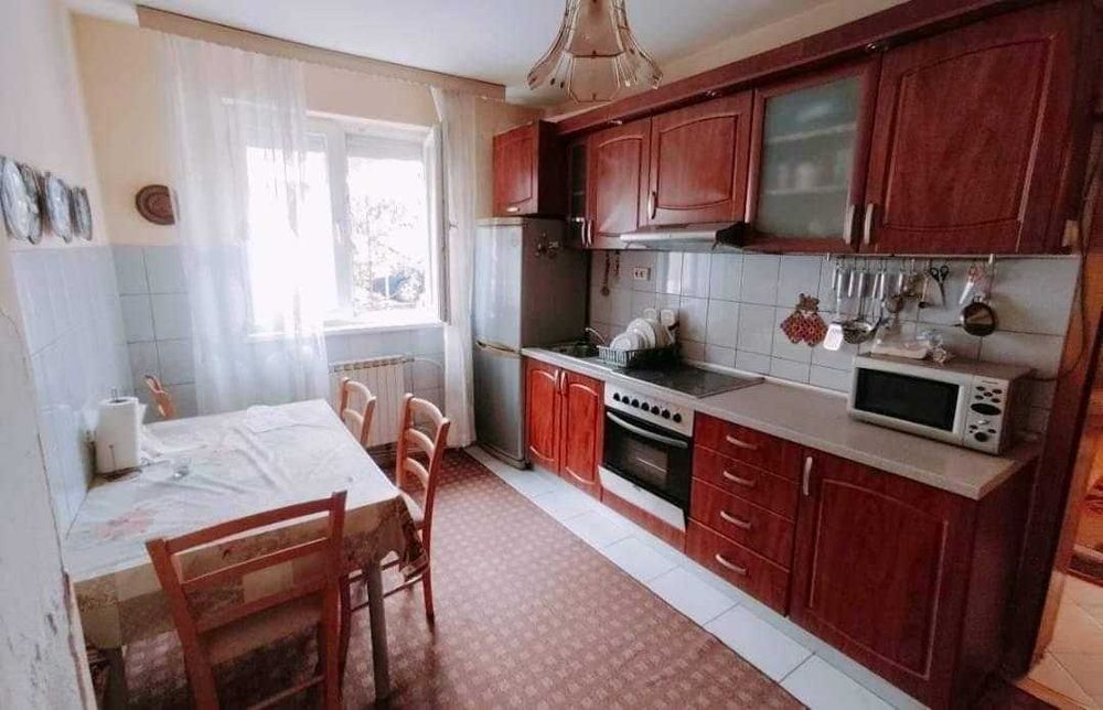 Дава се под наем Двустаен апартамент в Пловдив, Остромила - 51 кв.м за 214.2 € - Снимка #1