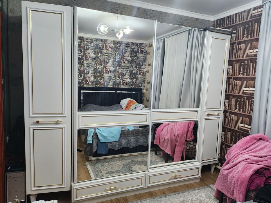 Спальный гарнитур в отличном состоянии