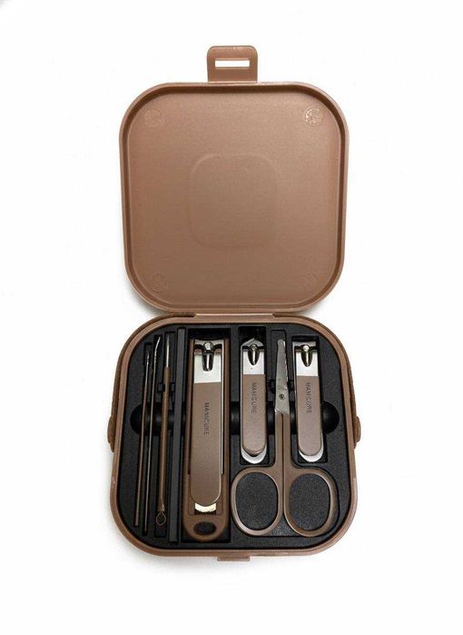 Профессиональный маникюрный набор